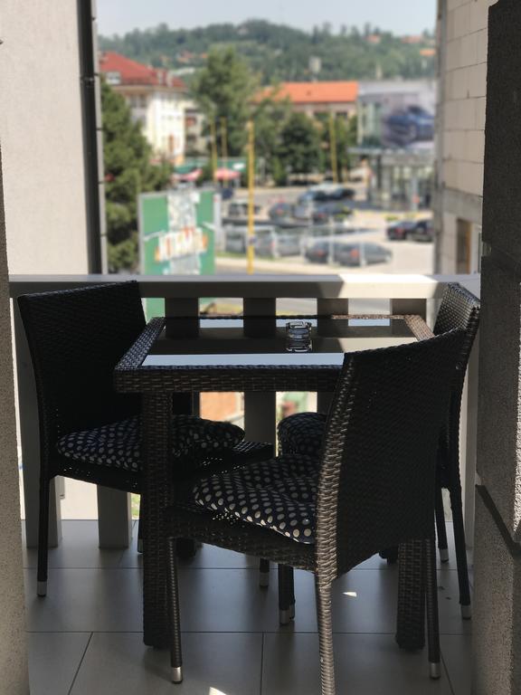 Apartment Ajla Tuzla Esterno foto