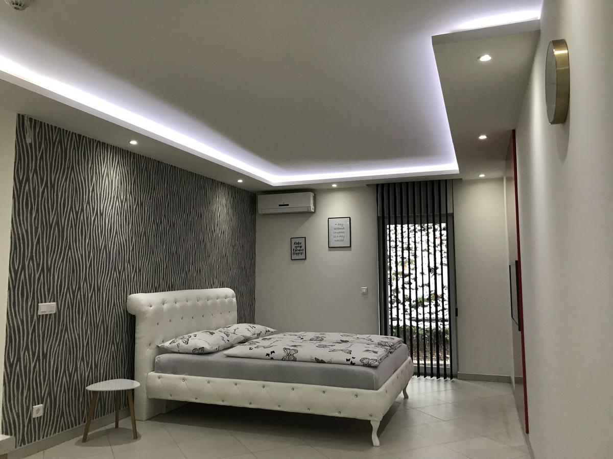 Apartment Ajla Tuzla Esterno foto