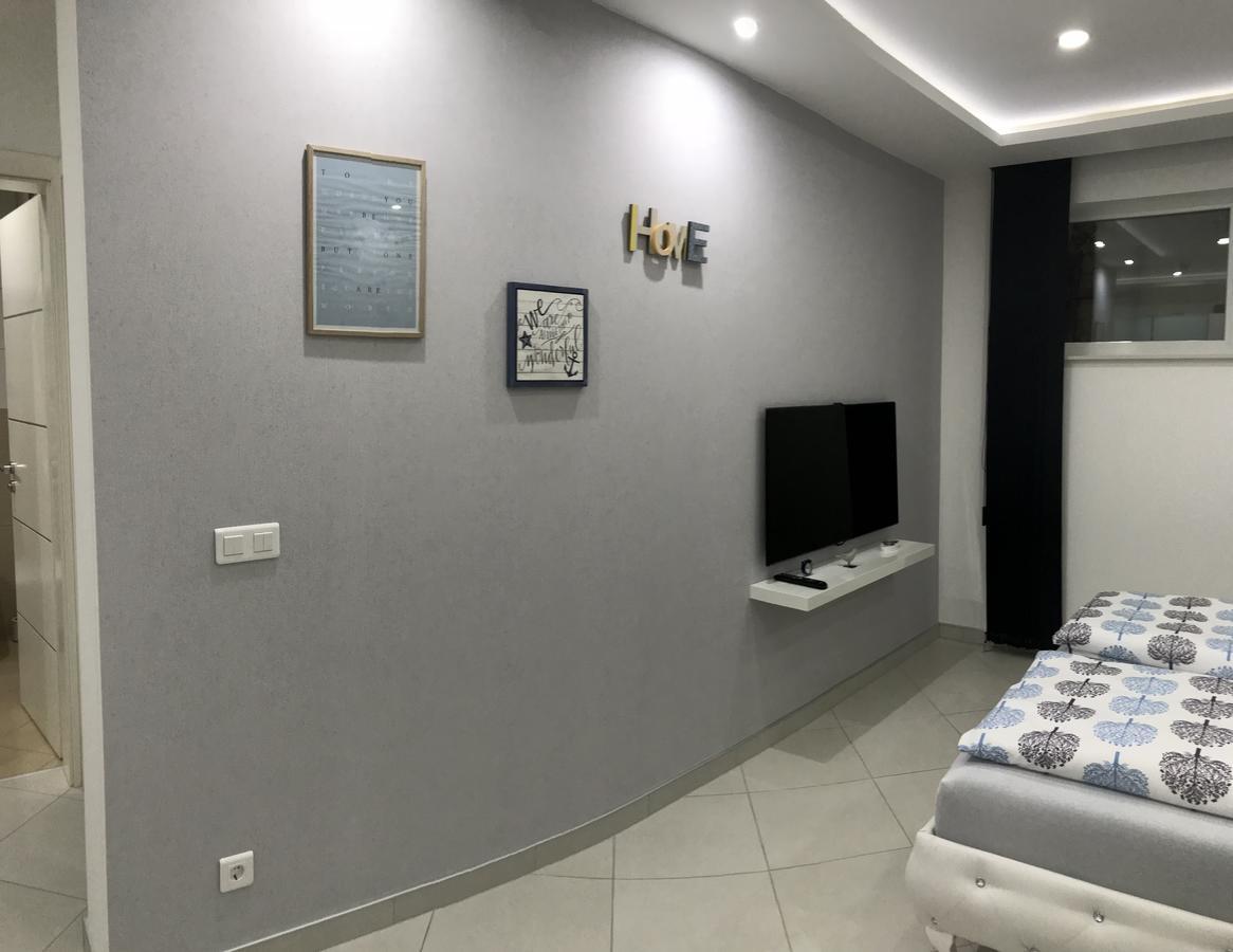 Apartment Ajla Tuzla Esterno foto
