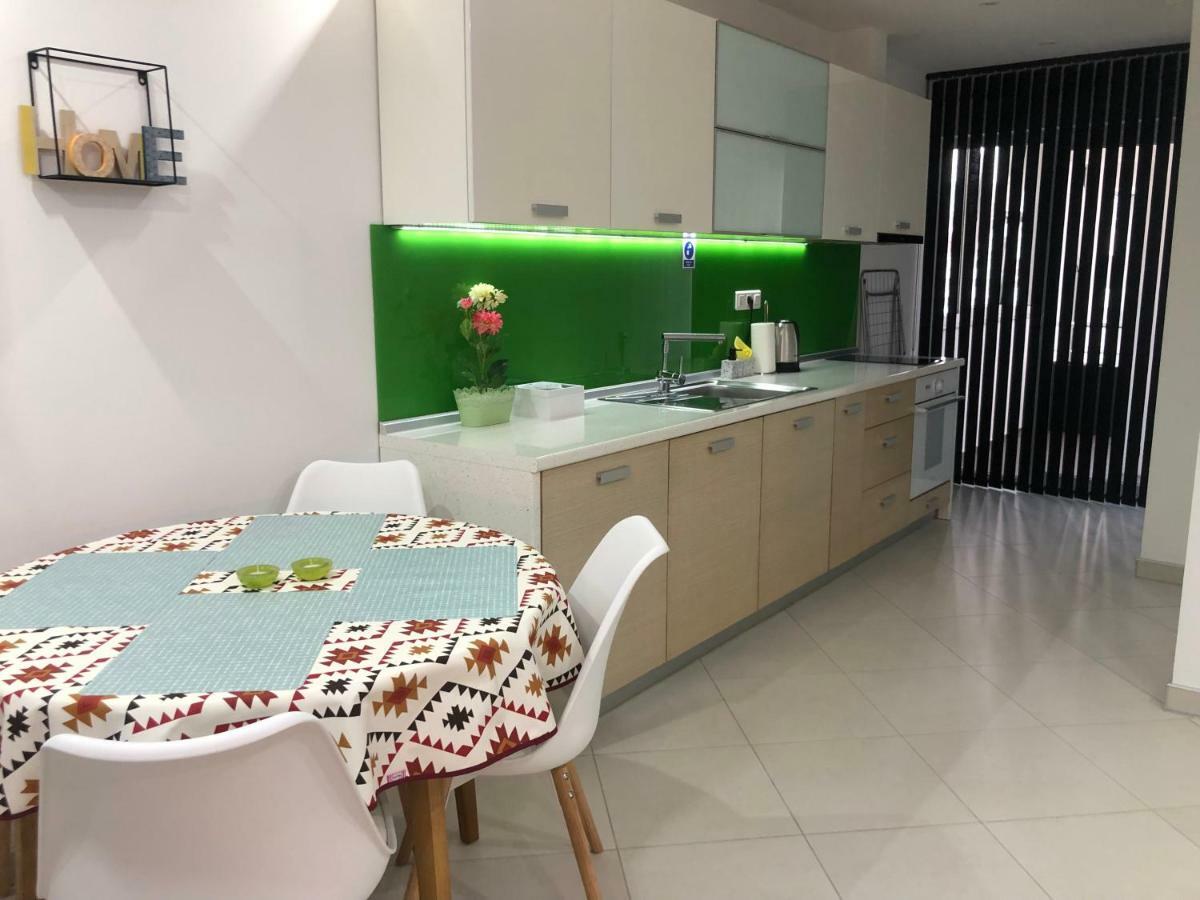 Apartment Ajla Tuzla Esterno foto
